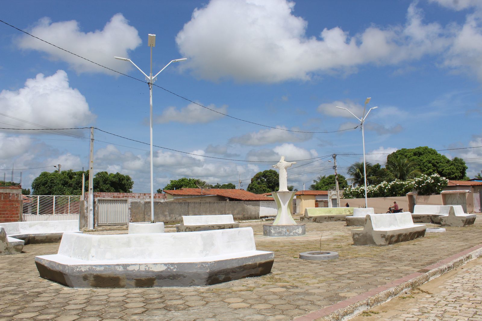 Revitalização da Praça do Arapuá garante maior lazer à comunidade