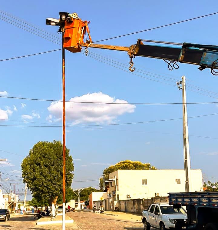 Prefeitura de Ipanguaçu investe na manutenção da iluminação pública durante o fim de semana