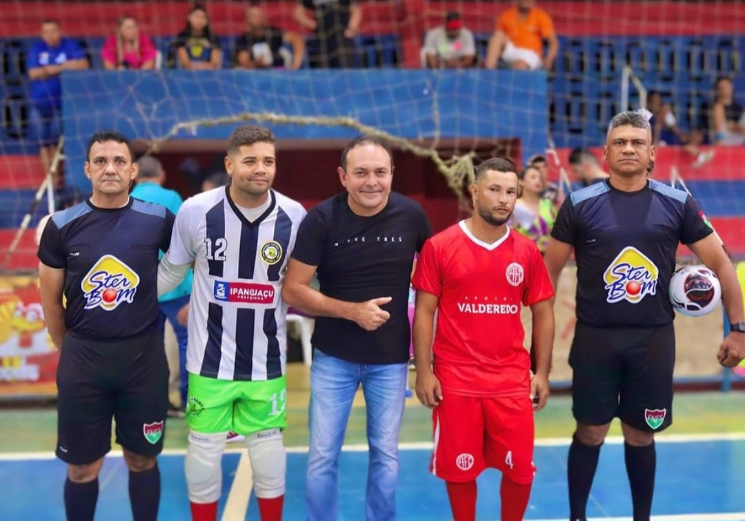 Emoção marca abertura da 2ª Copa de Bairros e Comunidades de Futsal