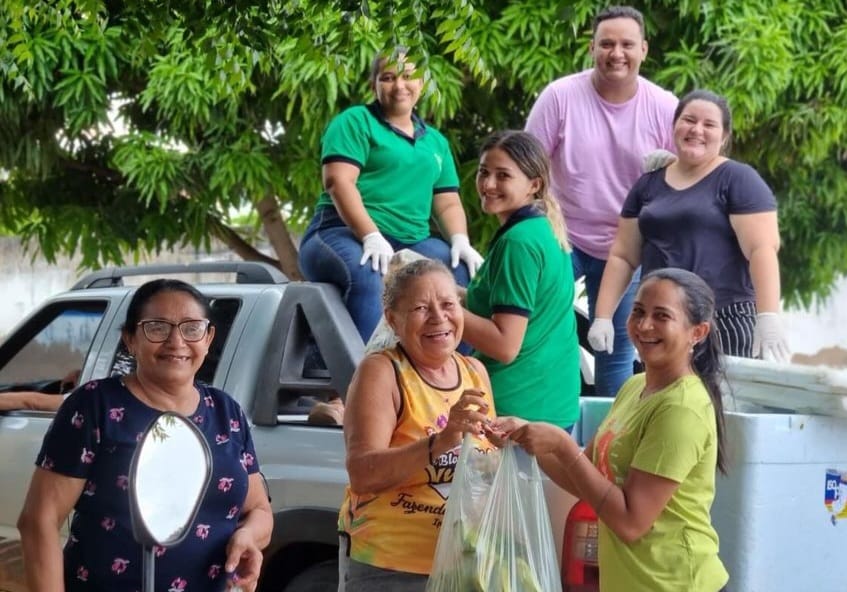 Assistência Social garante peixe, legumes e frutas para várias famílias do município